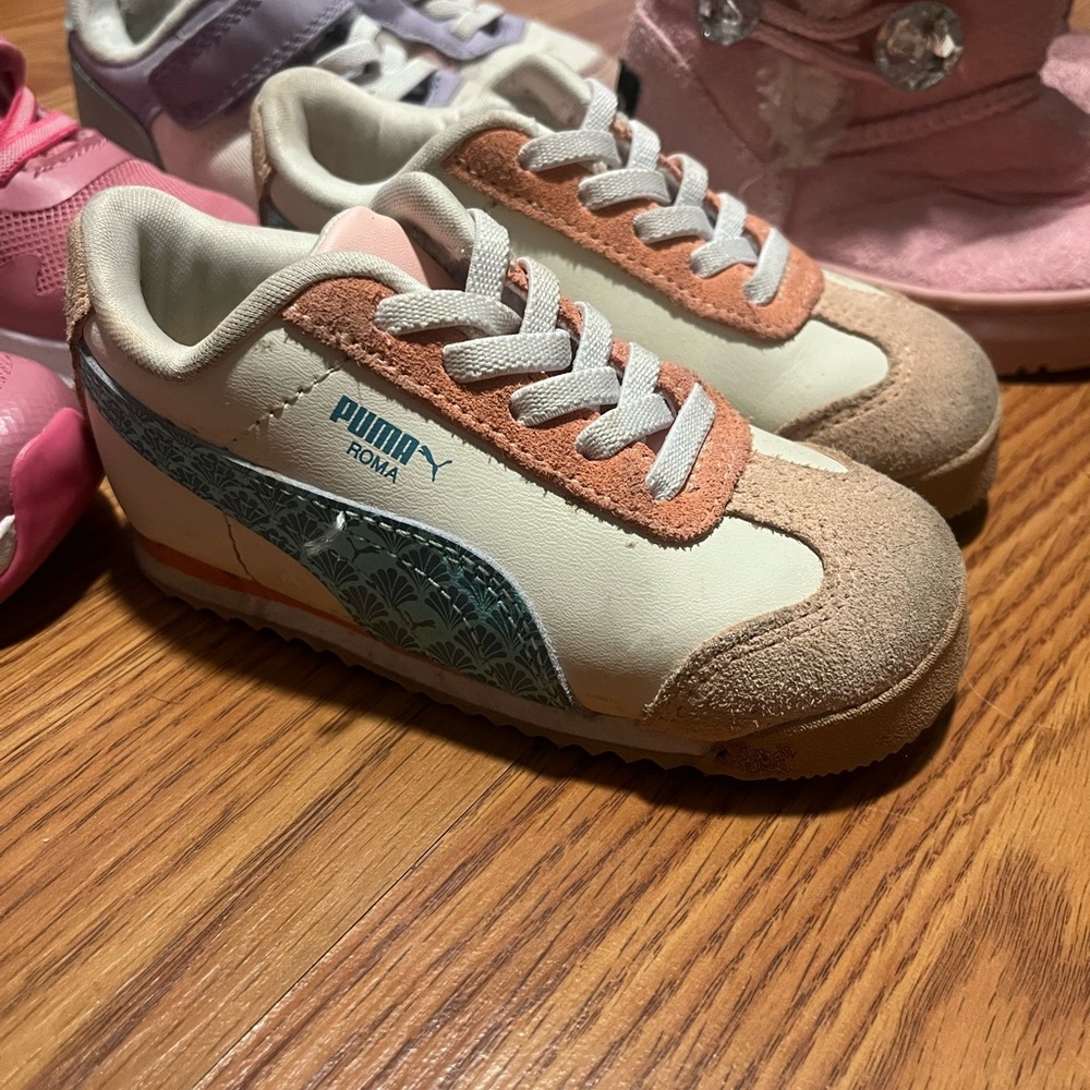 Puma Kids Sneakers - Cream and Tan with Blue Accents